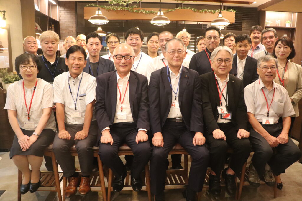懇親会集合写真